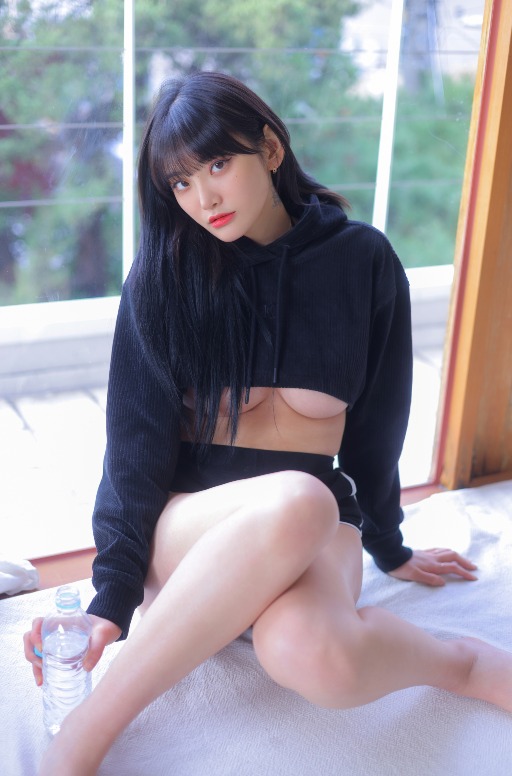 一个人在线观看免费高清视频 封面